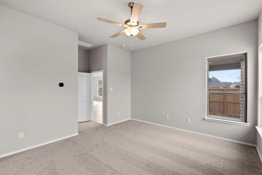 Spacious, unfurnished interior of a new home in Escondido, Magnolia (Image 26).