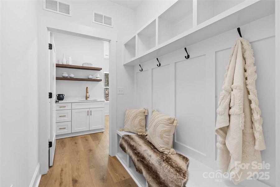 Mud room w/drop zone