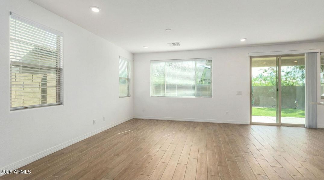 18-web-or-mls-7 - 5747 S Labelle