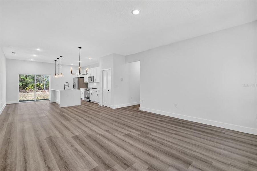 Spacious, unfurnished interior of a new home in , Ocklawaha (Image 23). Spacious, unfurnished interior of a new home in , Ocklawaha (Image 23).