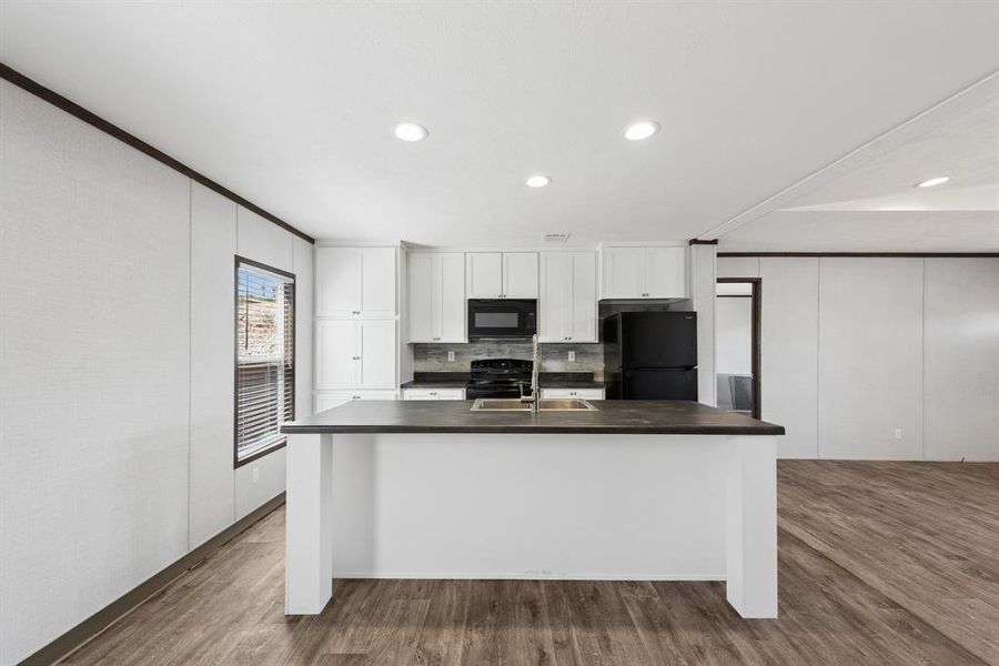 Furnished interior view inside a new home in , Granbury (Image 10).