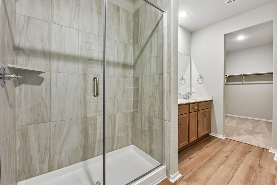 Furnished interior view inside a new home in Edgebrooke, Pflugerville (Image 11).