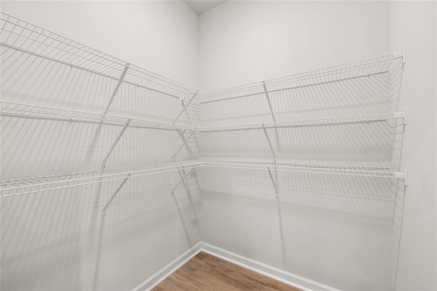 Spacious, unfurnished interior of a new home in Oakleigh Glen, Dallas (Image 16).