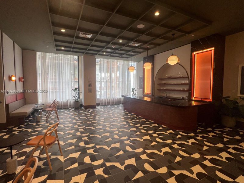 Community amenities in , Miami (Image 8).