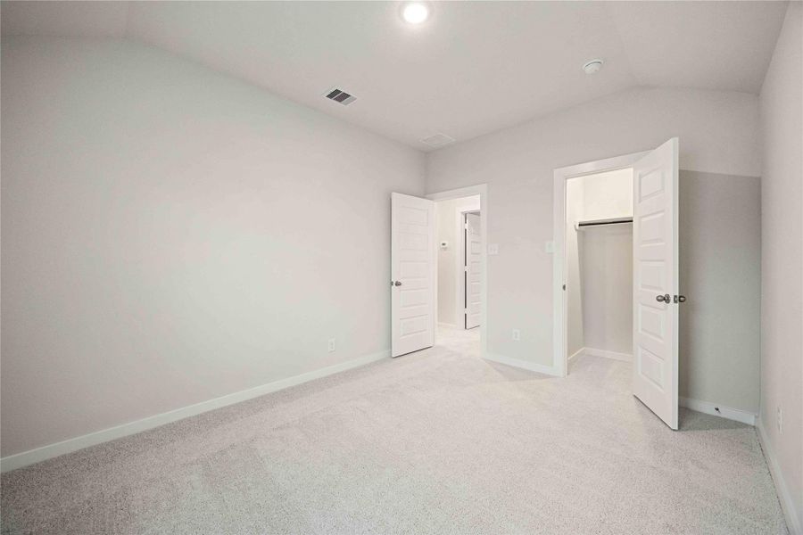 Spacious, unfurnished interior of a new home in Granger Pines, Conroe (Image 24). Spacious, unfurnished interior of a new home in Granger Pines, Conroe (Image 24).