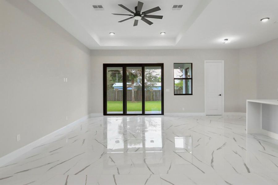 Spacious, unfurnished interior of a new home in , Port St. Lucie (Image 40).