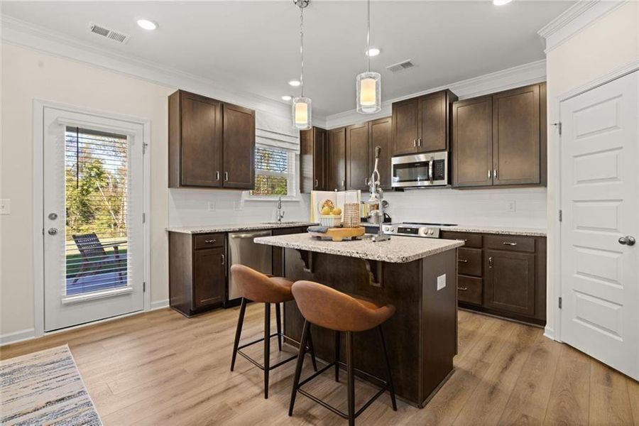 Furnished interior view inside a new home in Oakmont, Dallas (Image 9).