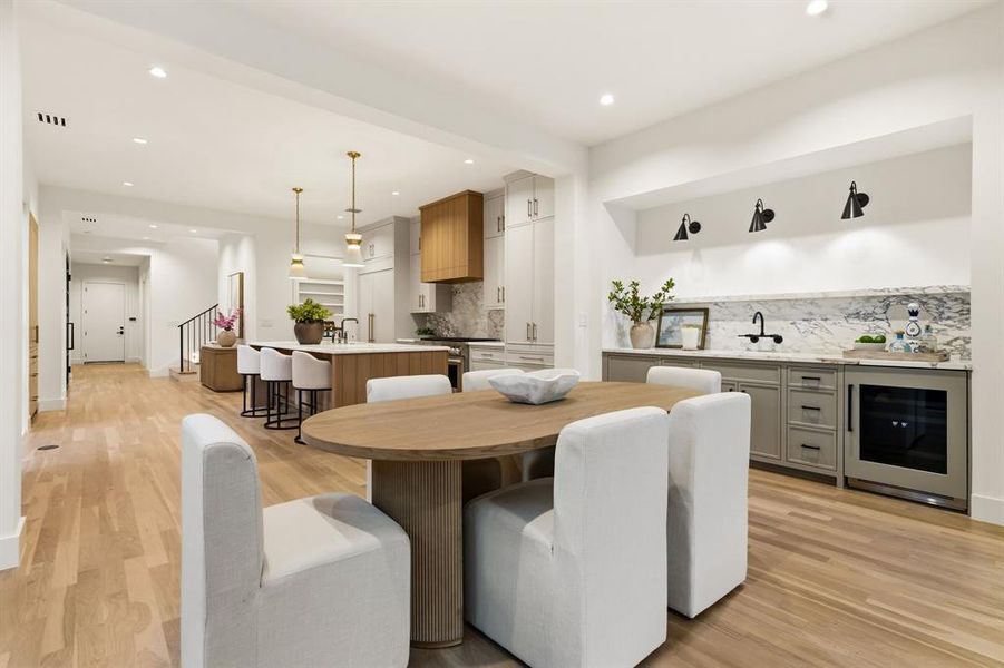 Furnished interior view inside a new home in , Dallas (Image 10).