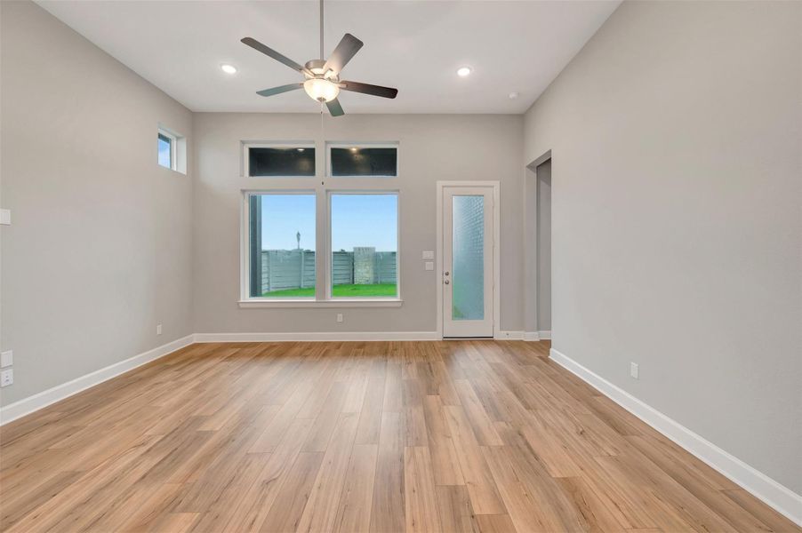 Spacious, unfurnished interior of a new home in Pomona - Reserve Collection, Manvel (Image 21). Spacious, unfurnished interior of a new home in Pomona - Reserve Collection, Manvel (Image 21).