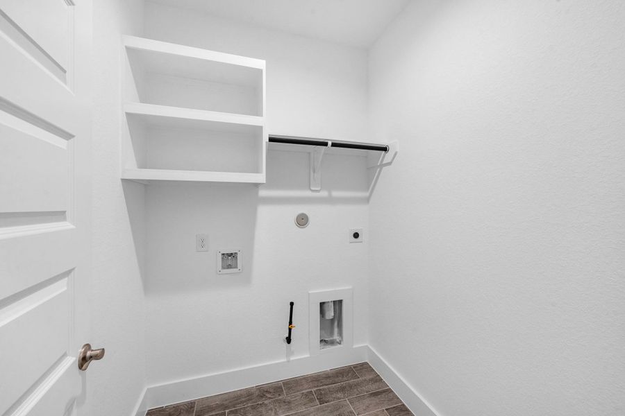 Spacious, unfurnished interior of a new home in Beacon Hill, Waller (Image 30).