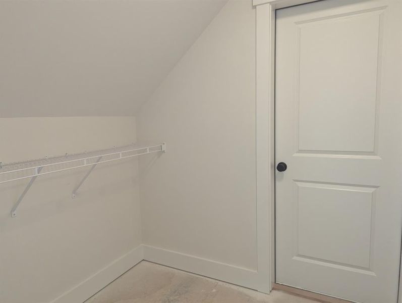 Spacious, unfurnished interior of a new home in Arden on Lanier, Cumming (Image 18).