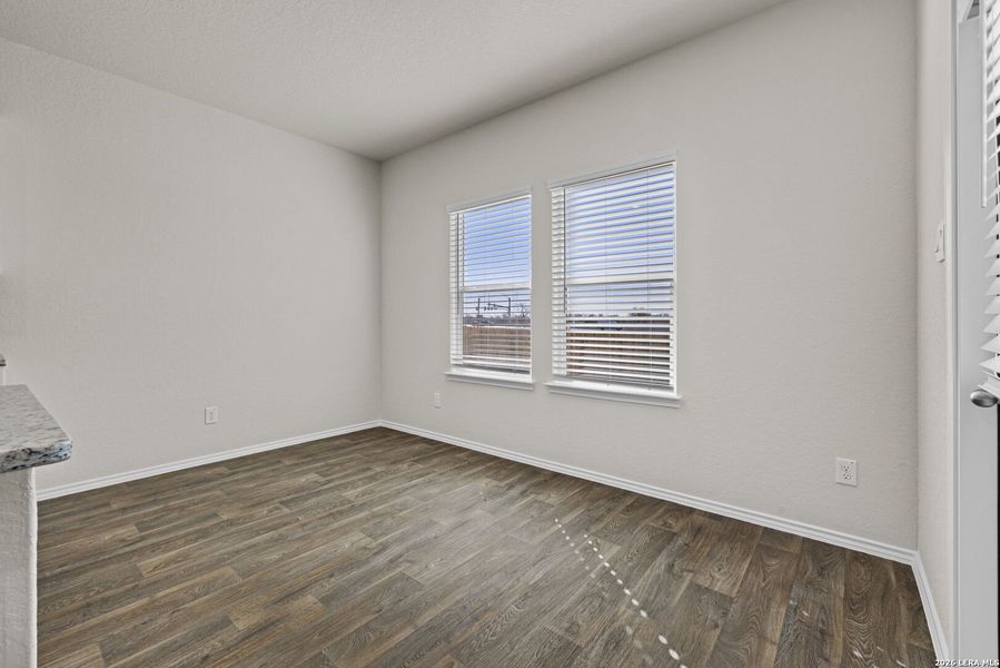 Spacious, unfurnished interior of a new home in Stonehill, San Antonio (Image 20).