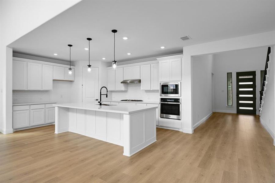 1609 Elderberry Lane - Ready Now! 1609 Elderberry Lane - Ready Now!