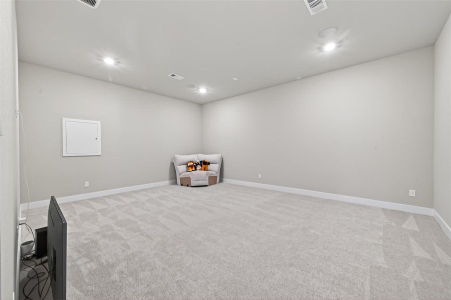 Spacious, unfurnished interior of a new home in , Missouri City (Image 23).