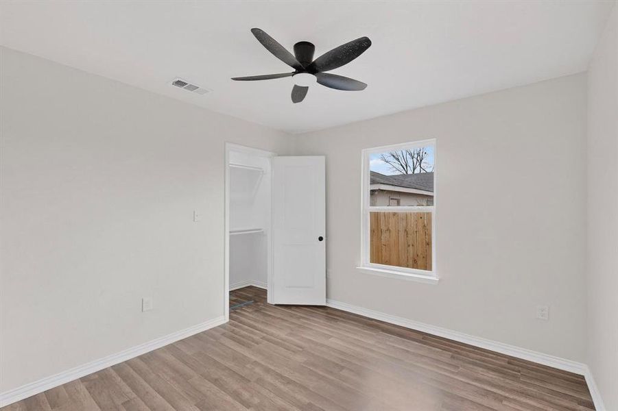 Spacious, unfurnished interior of a new home in , Dallas (Image 19).
