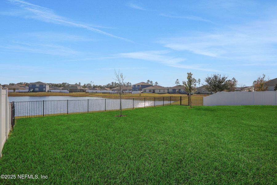 Image 54 of a home in Cross Creek.