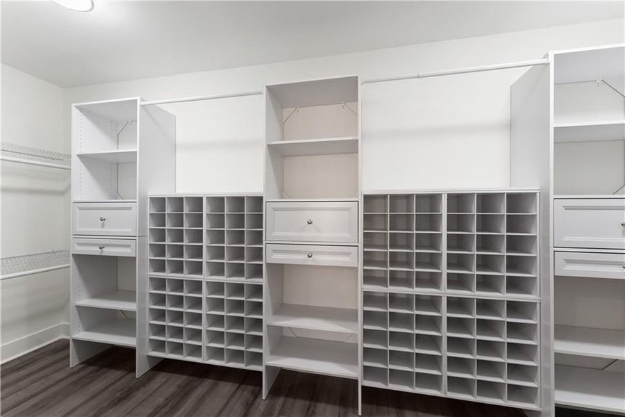 Image 81 of a home in .