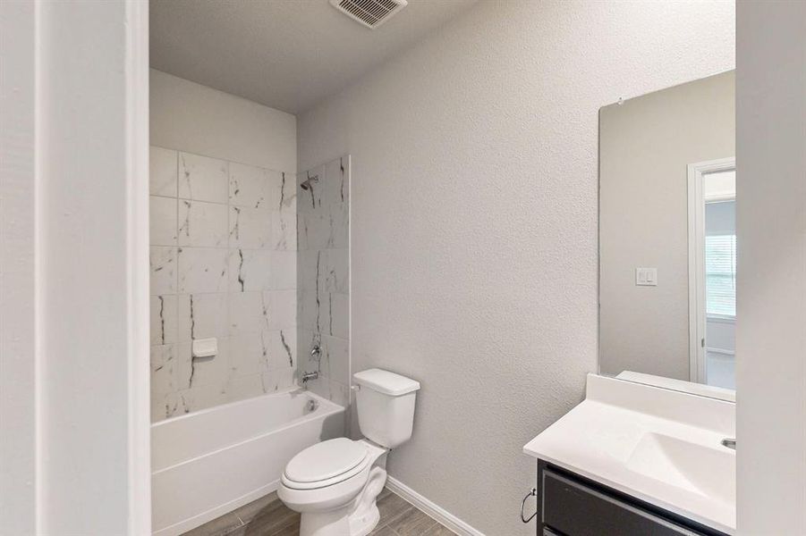 Furnished interior view inside a new home in Mobberly Farms, Pilot Point (Image 13). Furnished interior view inside a new home in Mobberly Farms, Pilot Point (Image 13).