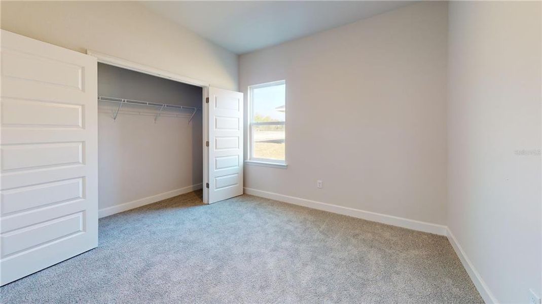 Spacious, unfurnished interior of a new home in Rolling Hills, Bell (Image 13).