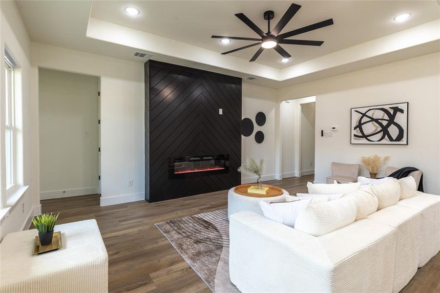 Furnished interior view inside a new home in , Dallas (Image 26). Furnished interior view inside a new home in , Dallas (Image 26).