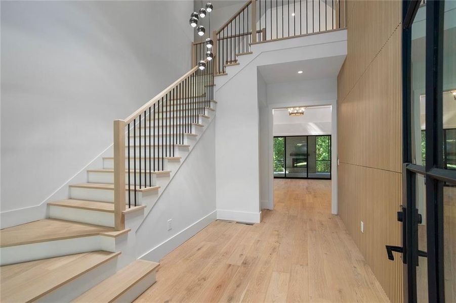 Spacious, unfurnished interior of a new home in , Atlanta (Image 18).