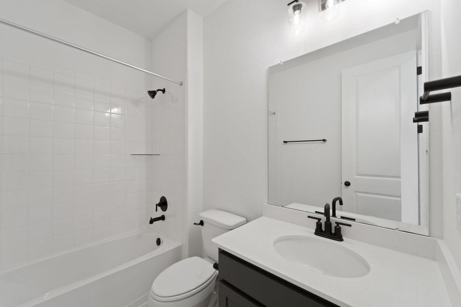 Note: Sample product photo. Actual exterior and interior selections may vary by homesite. Photo may be virtually staged