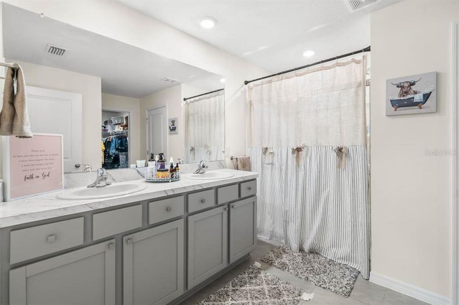 Furnished interior view inside a new home in Brookside, Ruskin (Image 41).