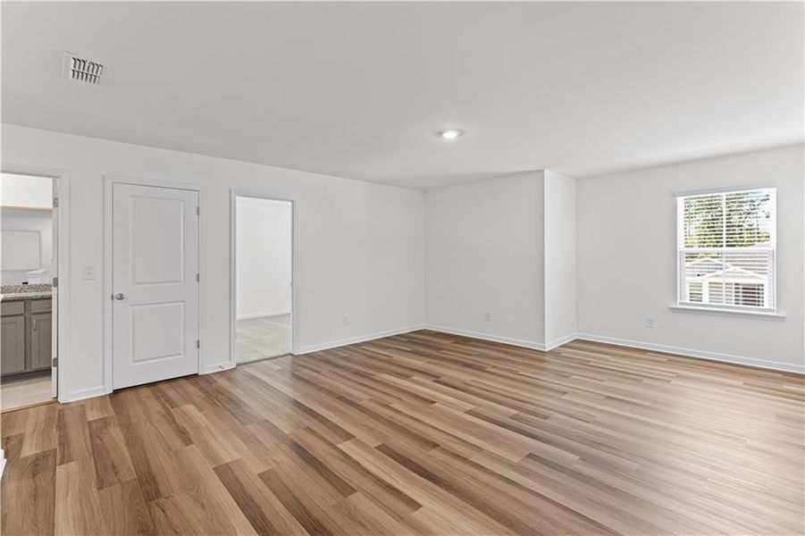 Spacious, unfurnished interior of a new home in Avery Ridge, Gainesville (Image 20).
