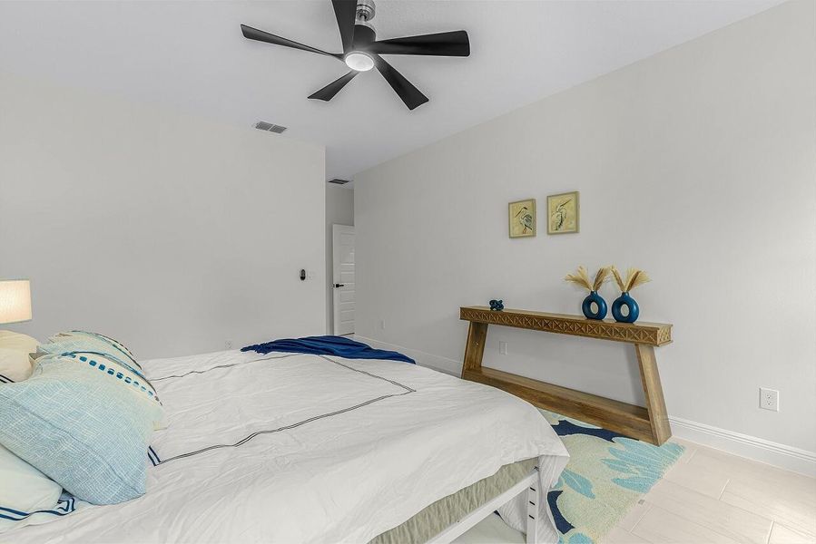 8216-104th-Ct-HigMedia-032-1280