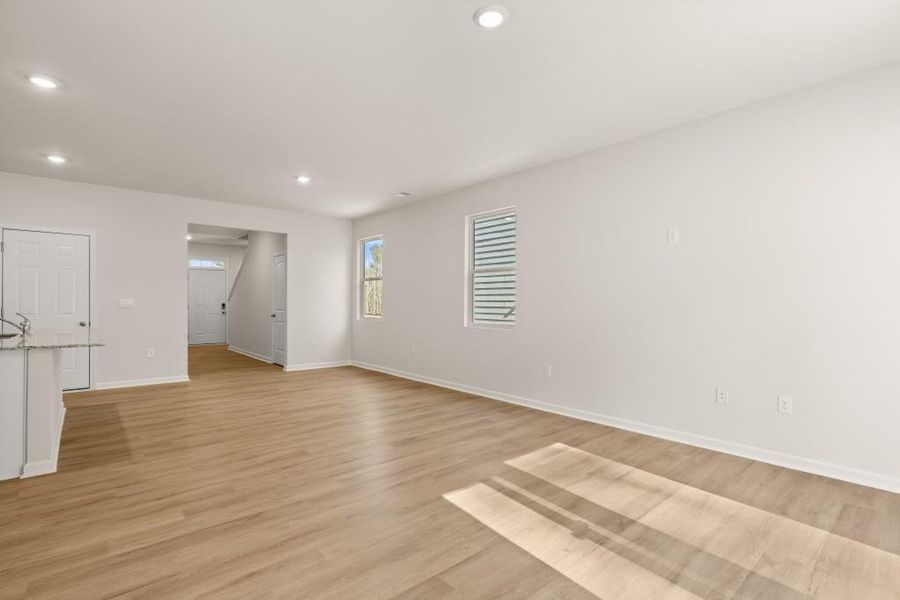 Spacious, unfurnished interior of a new home in Oconee Overlook, Gainesville (Image 46). Spacious, unfurnished interior of a new home in Oconee Overlook, Gainesville (Image 46).