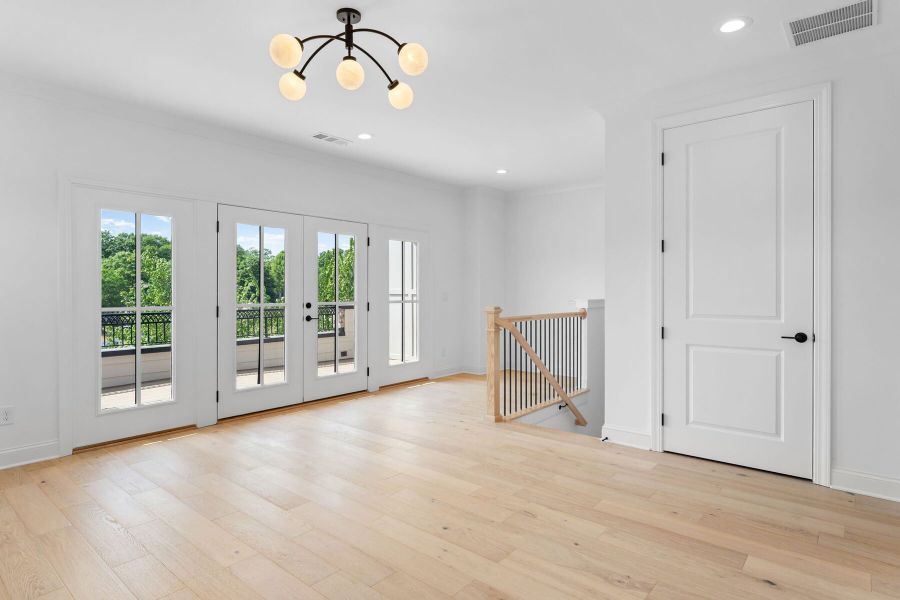 Spacious, unfurnished interior of a new home in Overlook at Gin Property, Senoia (Image 19).