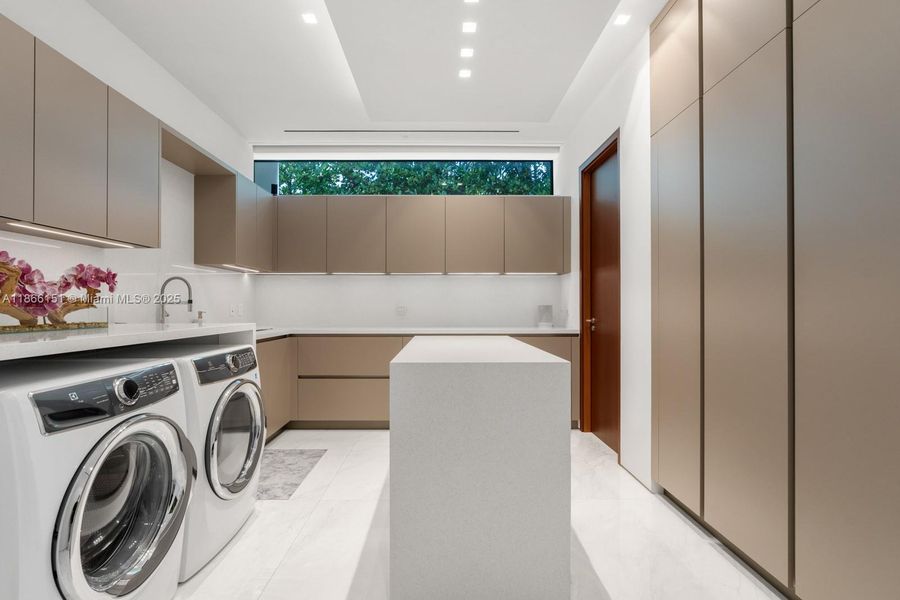 Furnished interior view inside a new home in , Miami (Image 33). Furnished interior view inside a new home in , Miami (Image 33).