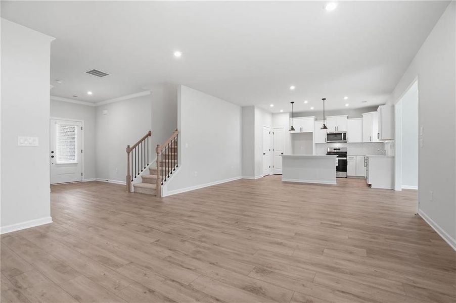 Spacious, unfurnished interior of a new home in Berkeley Mill, Cumming (Image 23).