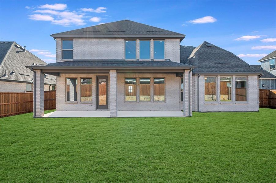 Exterior details and patio area of a home in Lilyana, Prosper (Image 20).