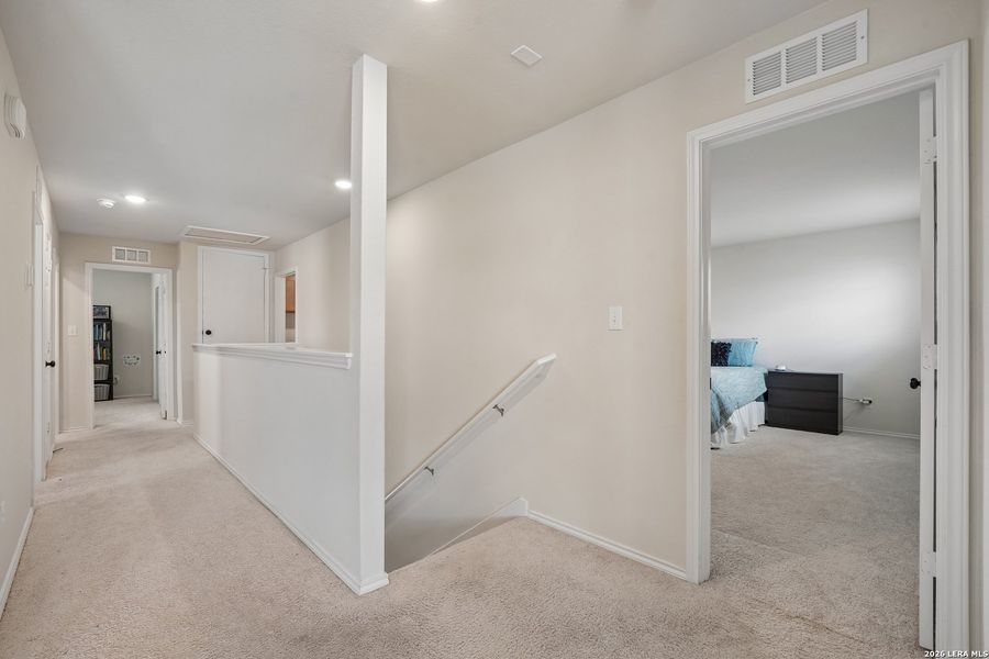 Spacious, unfurnished interior of a new home in Lily Springs, Seguin (Image 22). Spacious, unfurnished interior of a new home in Lily Springs, Seguin (Image 22).