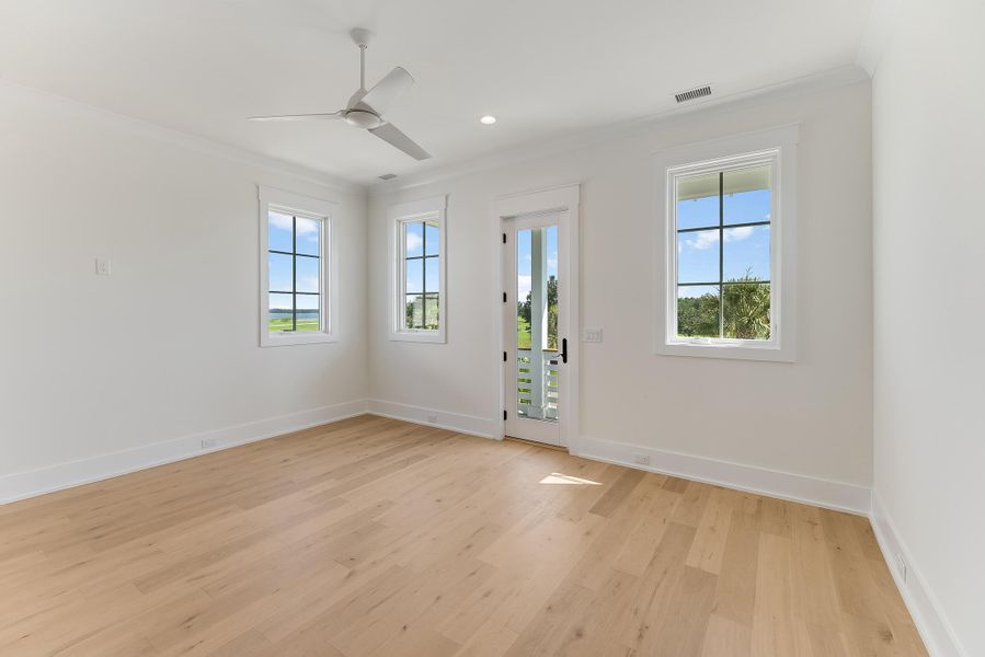 Spacious, unfurnished interior of a new home in , Georgetown (Image 67). Spacious, unfurnished interior of a new home in , Georgetown (Image 67).