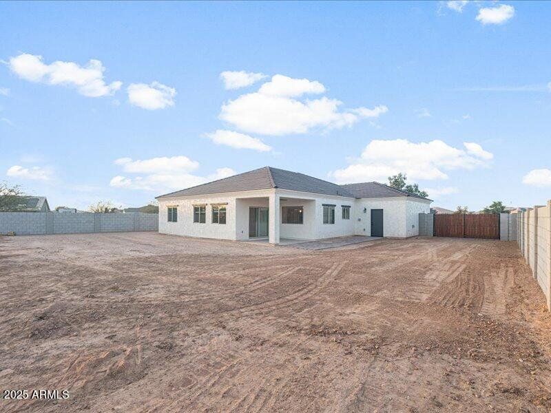 32-10879-Reef-Circle-31