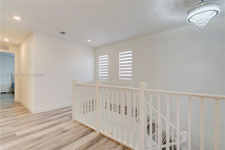 Spacious, unfurnished interior of a new home in Crescent Ridge, Davie (Image 22).