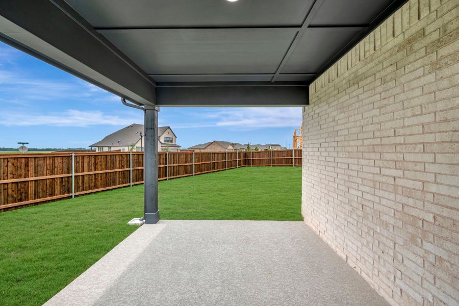 Exterior details and patio area of a home in Myrtle Creek, Waxahachie (Image 4). Exterior details and patio area of a home in Myrtle Creek, Waxahachie (Image 4).