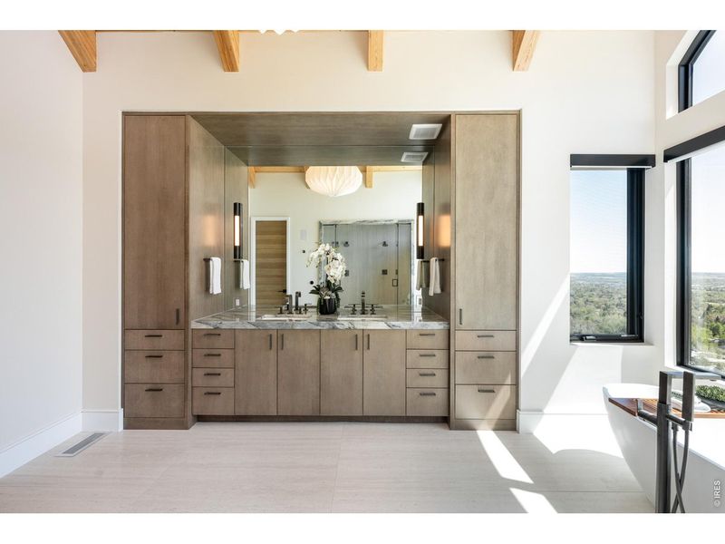Furnished interior view inside a new home in , Boulder (Image 13).