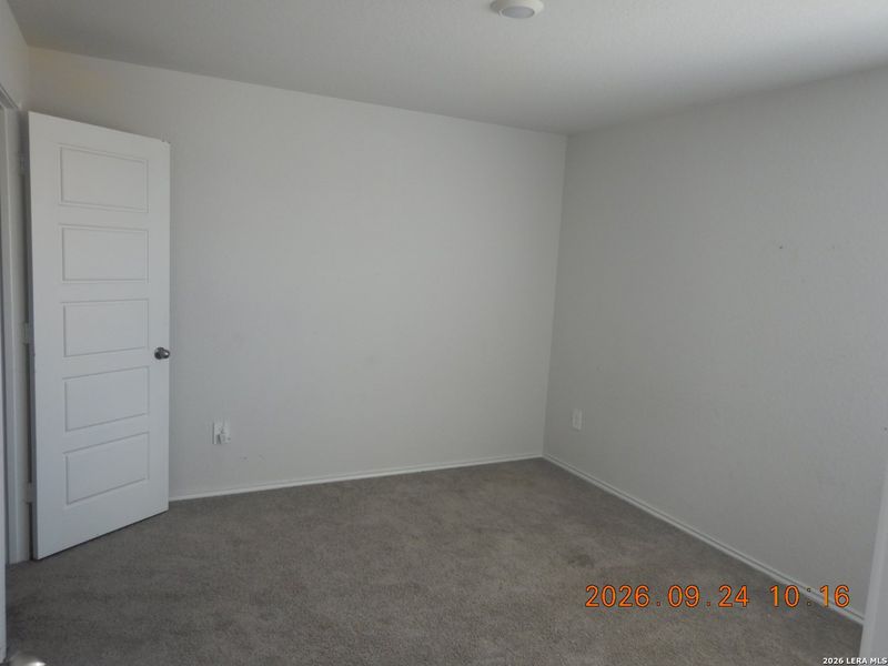 Spacious, unfurnished interior of a new home in , Converse (Image 13).