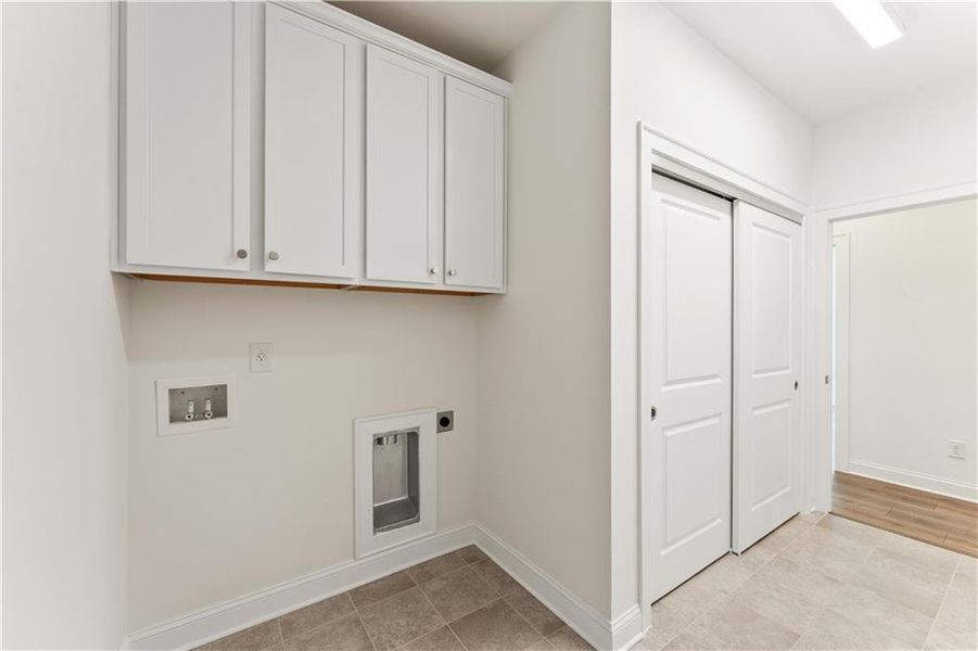 Spacious, unfurnished interior of a new home in The Courtyards at Bailey Farms, Dacula (Image 19).