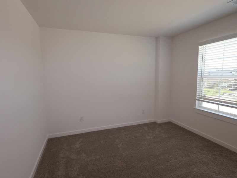 Spacious, unfurnished interior of a new home in Miller's Pond, Rosenberg (Image 20).
