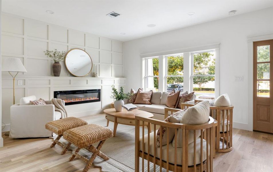 Furnished interior view inside a new home in , Dallas (Image 30).