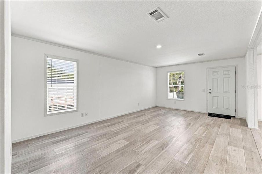 Spacious, unfurnished interior of a new home in , Zephyrhills (Image 15).
