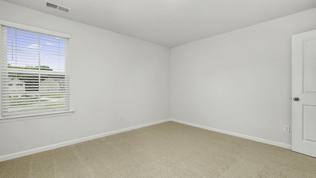 Spacious, unfurnished interior of a new home in Forest Creek, Winston-Salem (Image 24).