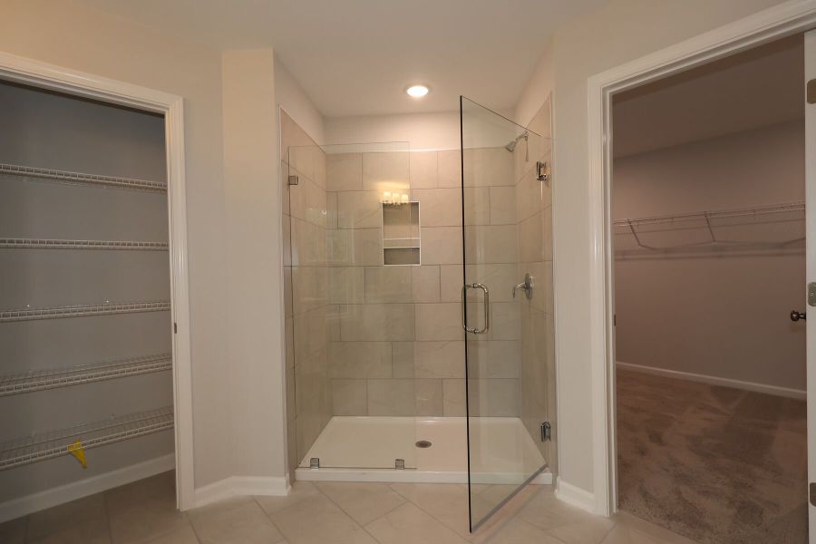Owner's Bathroom Owner's Bathroom