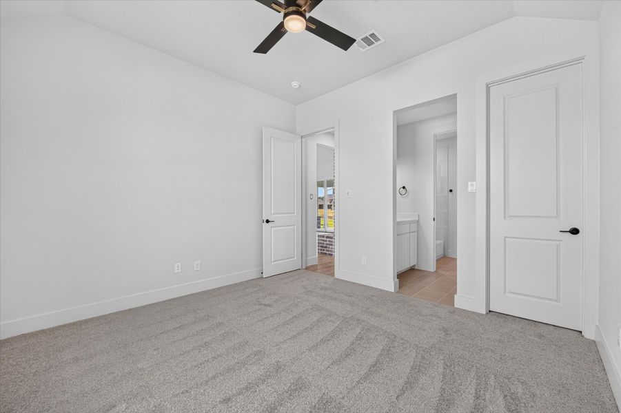 Spacious, unfurnished interior of a new home in Paloma Ranches, Justin (Image 29). Spacious, unfurnished interior of a new home in Paloma Ranches, Justin (Image 29).