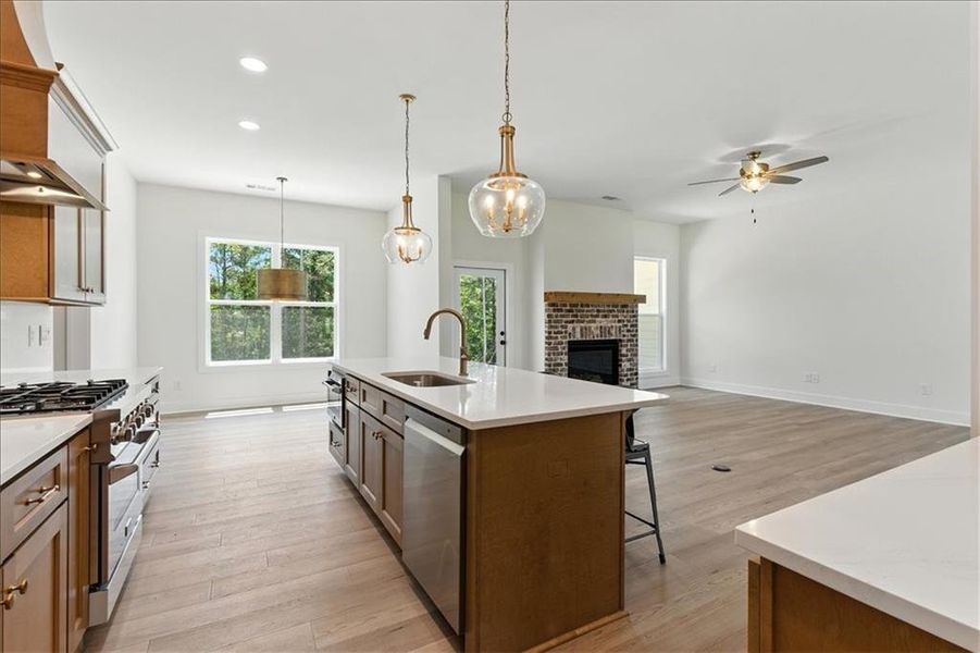 Furnished interior view inside a new home in , Waleska (Image 8).