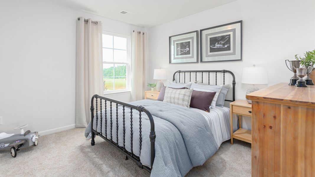 Representative furnished interior of a home built from the Hayden by D.R. Horton in Middleton, Greensboro (Image 12).